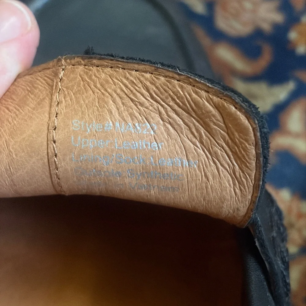 Like new Madewell size 8.5 black leather penny loafers. - Picture 5 of 11